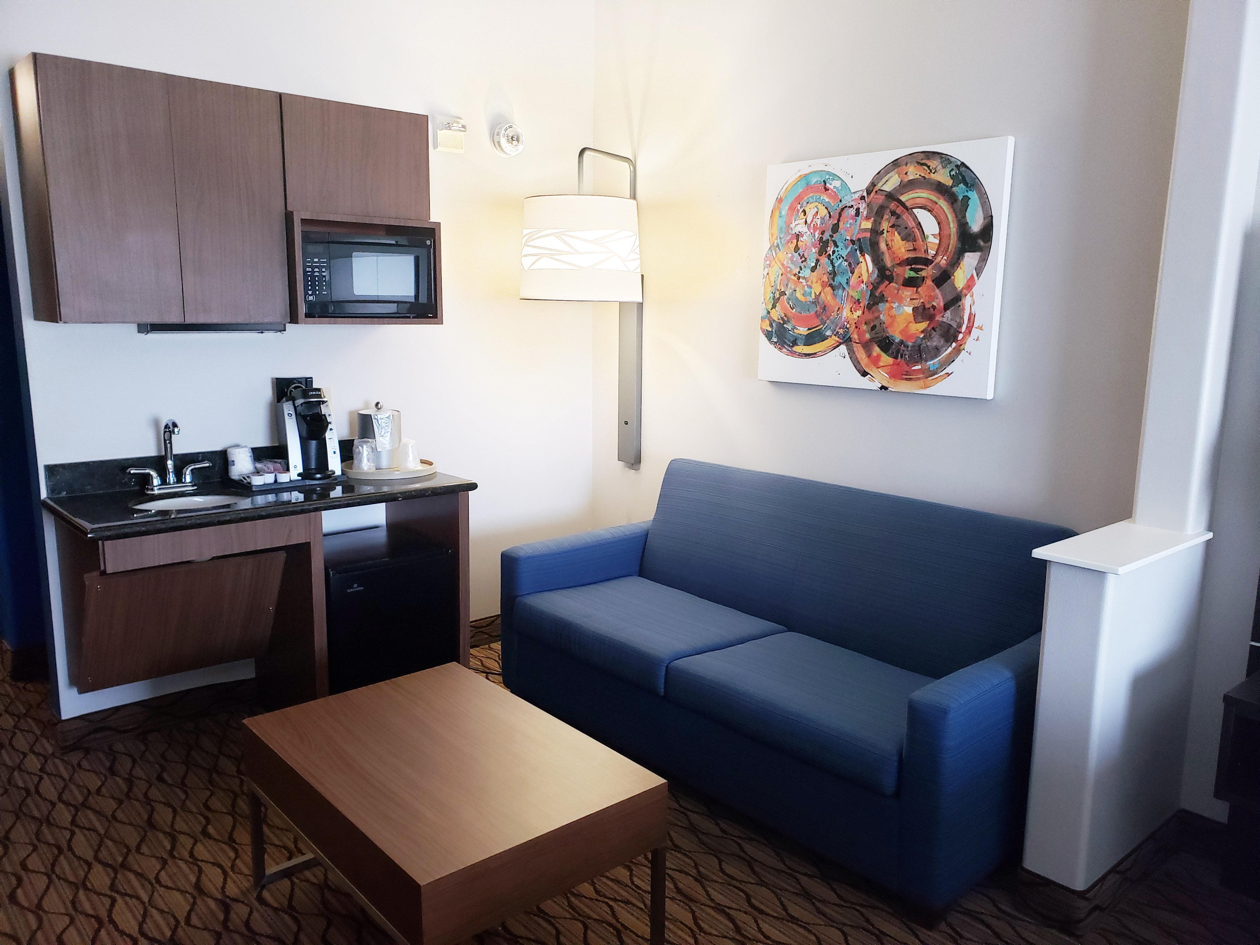 Holiday Express By Ihg Hotel